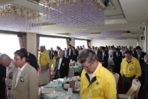 新盆が近いため、献眼者及び物故ライオン へ全員で黙祷を奉げる